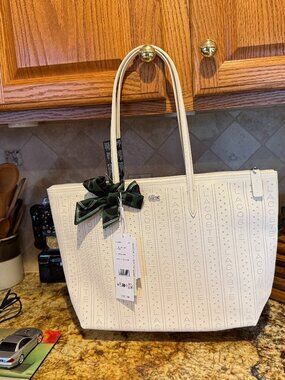 Lacoste Large Tote Bag Ivory L13.78” x H11.81” x D5.51” New with Tags